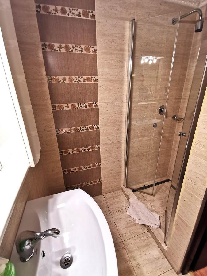 Pensiunea Dumbravita Hotel ริวเดมอรี ภายนอก รูปภาพ