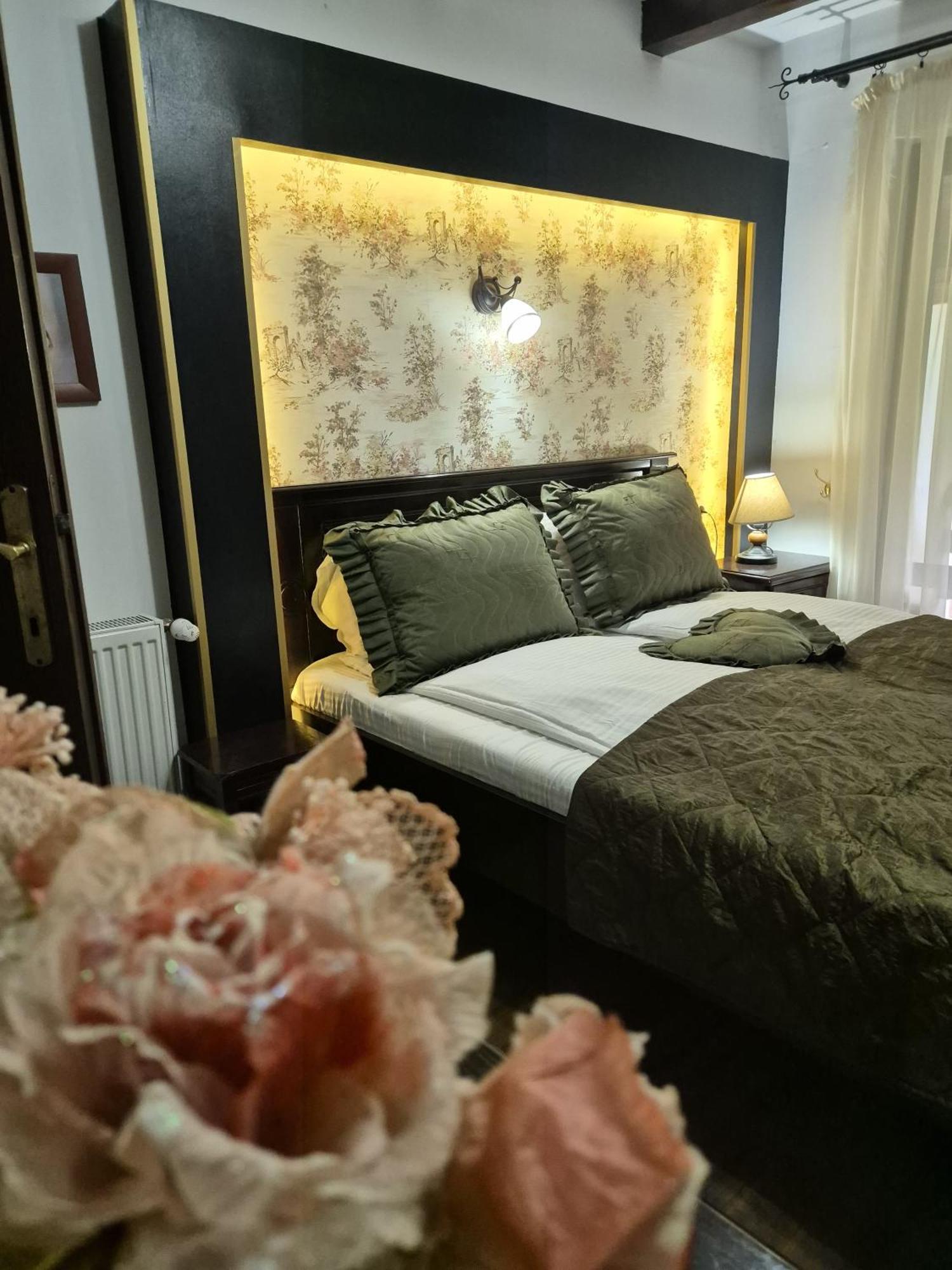 Pensiunea Dumbravita Hotel ริวเดมอรี ภายนอก รูปภาพ